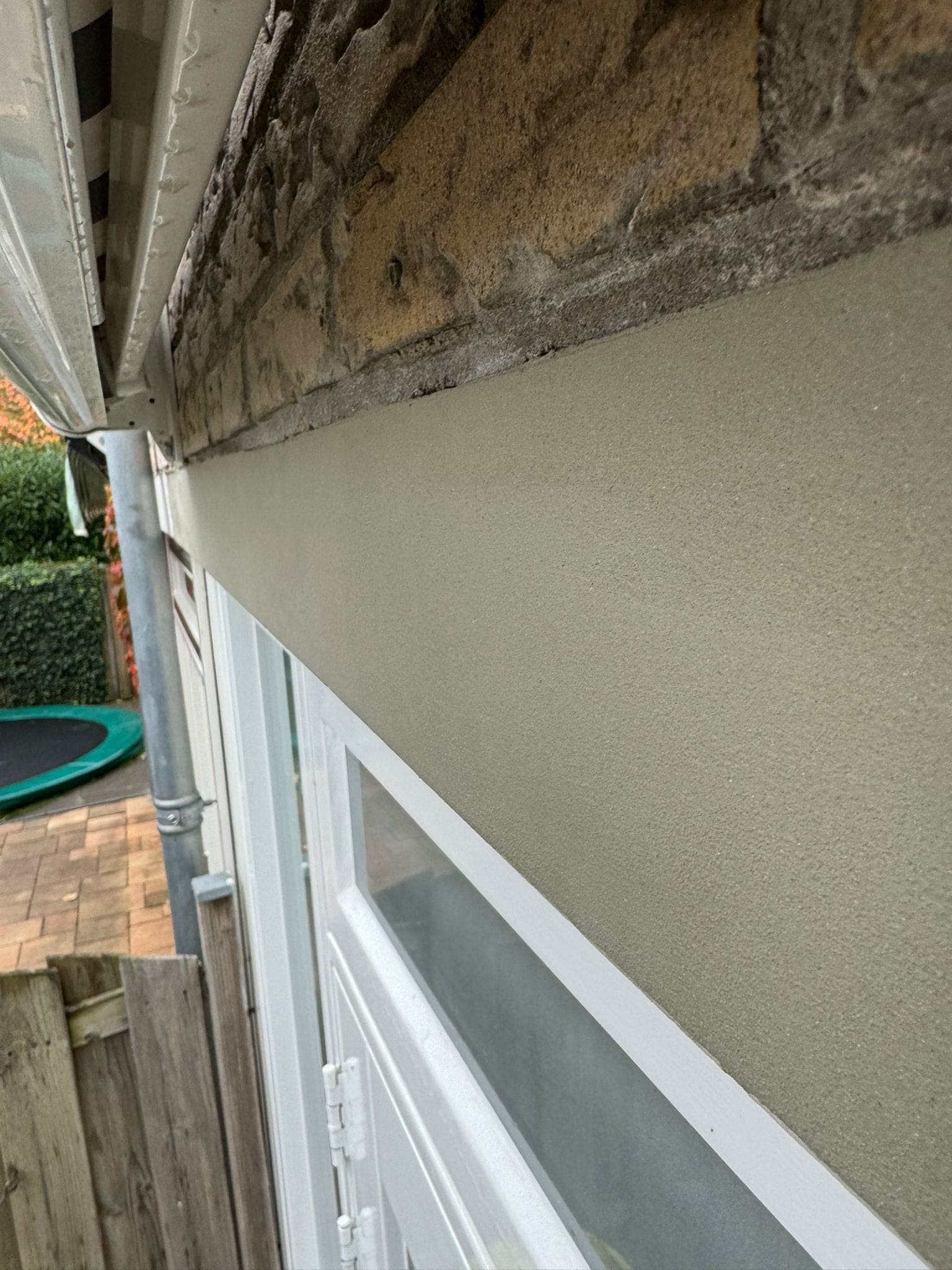 Reparatie van een betonnen latei met betonrot in Dordrecht
